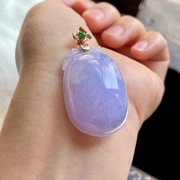 Glutinous Ice Violet Jade Melon Pendant