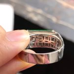 Icy green jadeite ring inlaid with gold and diamonds - Image 6