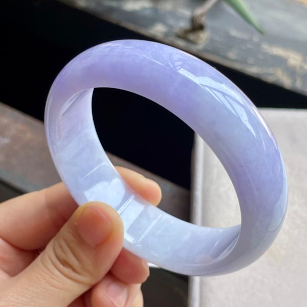 Spring Jade Bracelet