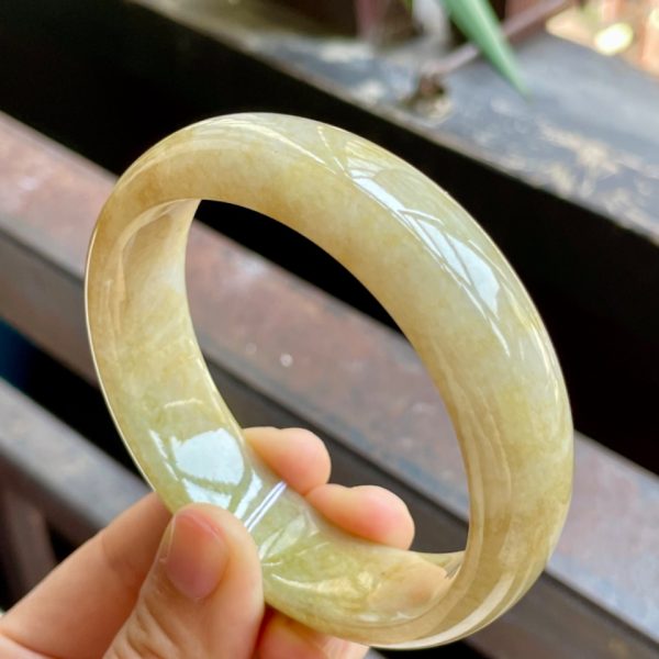 Yellow Jadeite Bracelet