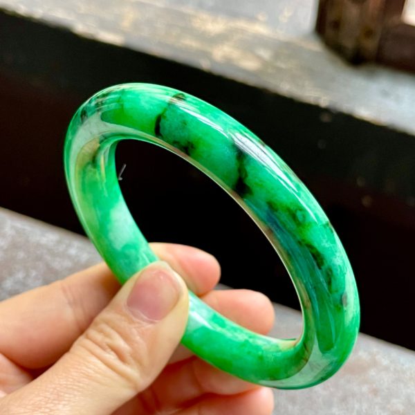 Glutinous Ice Green Round Jade Bracelet (54.1mm)