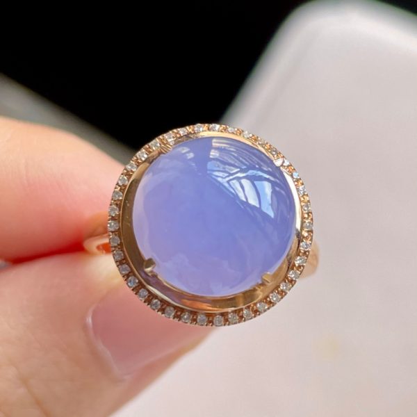 Icy Violet Jadeite Ring with Gold and Diamonds