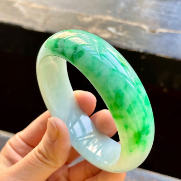Icy Jadeite Bracelet (57.1mm)