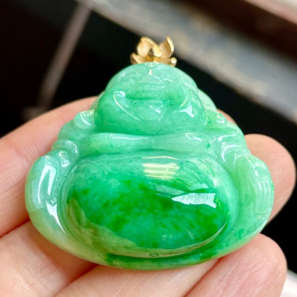 Icy Jade Buddha Pendant with a Gold Buckle